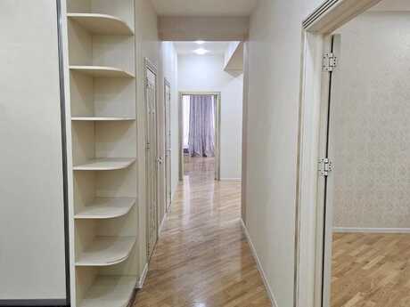 Объявление №6066972 - Баку, м. Халглар Достлугу, 3-комн., 160 м², 18/19 этаж