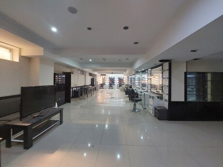 Obyekt - 4-cü mikrorayon q. - 258 m²