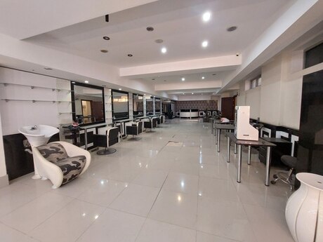 Obyekt - 4-cü mikrorayon q. - 258 m²