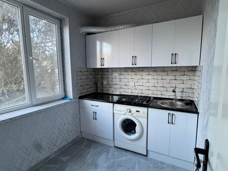 1 otaqlı köhnə tikili - Memar Əcəmi m. - 35 m²
