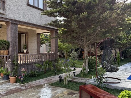 5 otaqlı həyət evi/bağ evi - Mərdəkan q. - 450 m²