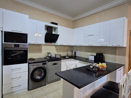 3 otaqlı mənzil, 78 m², Qara Qarayev: 207 000 ₼ 2