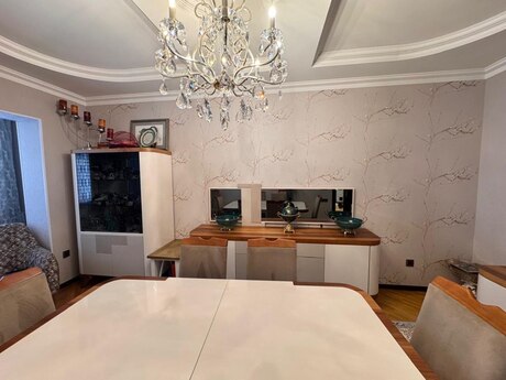 4 otaqlı köhnə tikili - Həzi Aslanov m. - 85 m²