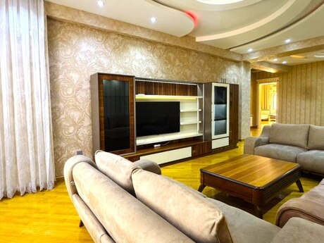 3 otaqlı yeni tikili - Əhmədli m. - 140 m²