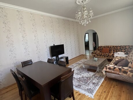 3 otaqlı həyət evi/bağ evi - M.Ə.Rəsulzadə q. - 100 m²