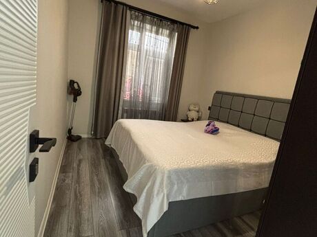 2 otaqlı həyət evi/bağ evi - Zığ q. - 72 m²