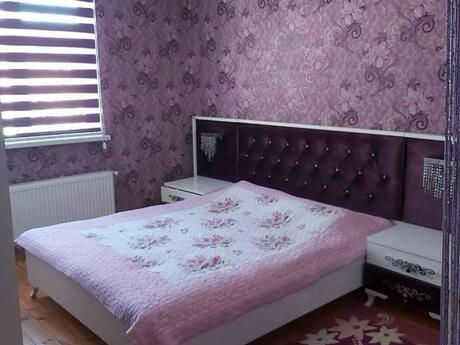 3 otaqlı həyət evi/bağ evi - 8 Noyabr m. - 80 m²