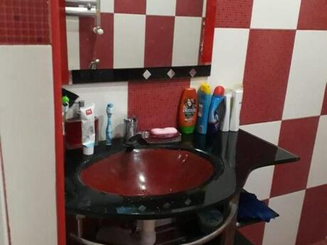 3 otaqlı həyət evi/bağ evi - 8 Noyabr m. - 80 m²