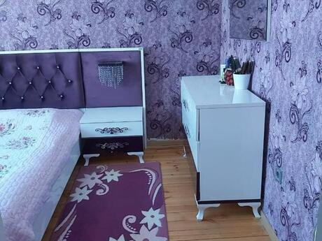 3 otaqlı həyət evi/bağ evi - 8 Noyabr m. - 80 m²