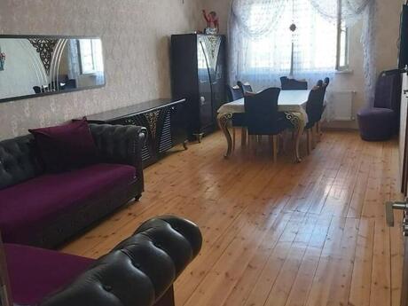 3 otaqlı həyət evi/bağ evi - 8 Noyabr m. - 80 m²
