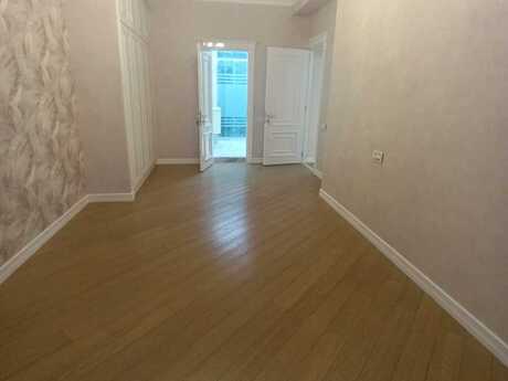 4-room apartment, 165 m², Azadlıq Prospekti: 495 000 ₼ 2