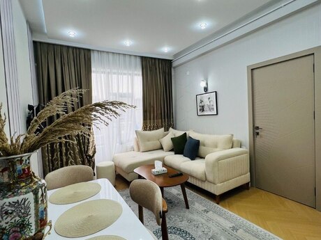2 otaqlı yeni tikili - 28 May m. - 60 m²
