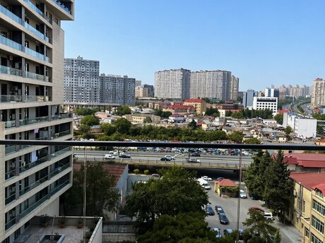 4 otaqlı yeni tikili - 8 Noyabr m. - 147 m²