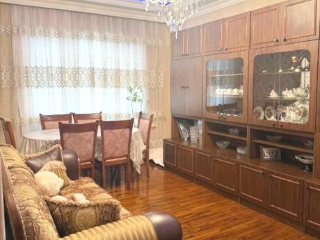 4 otaqlı köhnə tikili - Nərimanov r. - 100 m²