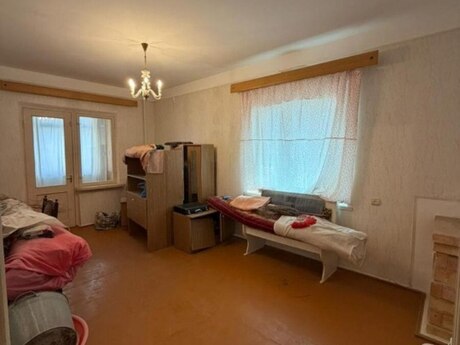 4 otaqlı köhnə tikili - İnşaatçılar m. - 110 m²