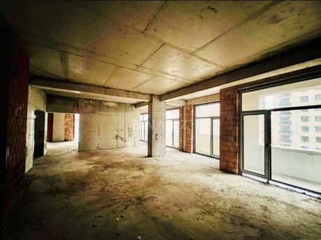 4 otaqlı yeni tikili - 28 May m. - 195 m²