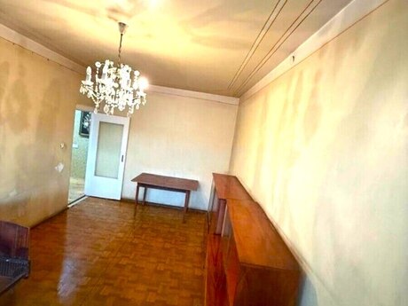 4 otaqlı köhnə tikili - Həzi Aslanov m. - 110 m²