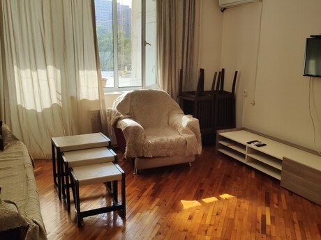 2 otaqlı köhnə tikili - Xətai r. - 55 m²