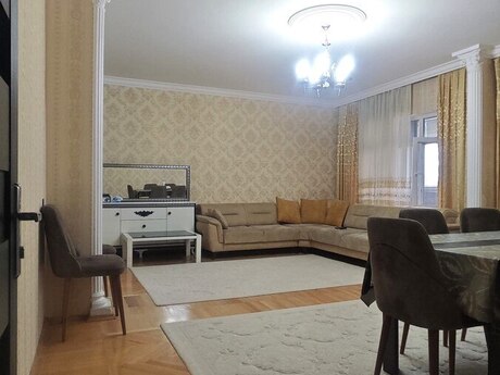 4 otaqlı köhnə tikili - Binəqədi r. - 130 m²