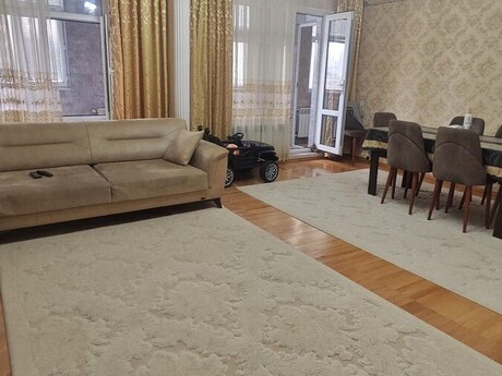 4 otaqlı köhnə tikili - Binəqədi r. - 130 m²