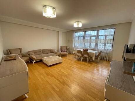 Elan №6067534 - Bakı, Şah İsmayıl Xətai m., 3 otaqlı, 130 m², 9/16 mərtəbə