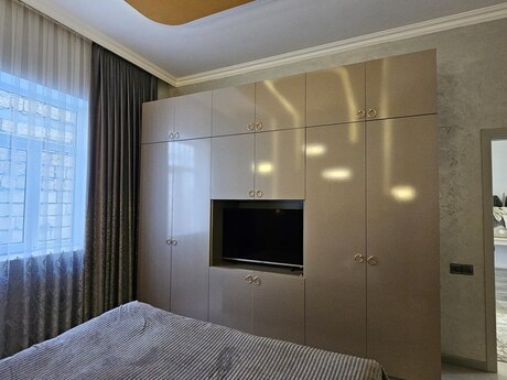 3 otaqlı həyət evi/bağ evi - Novxanı q. - 120 m²