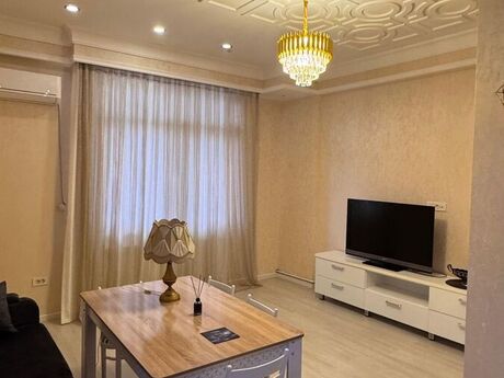 2 otaqlı yeni tikili - 28 May m. - 75 m²