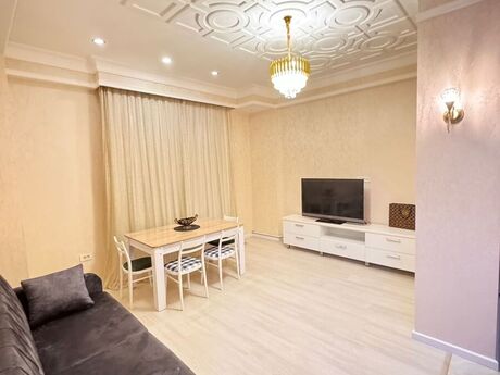 2 otaqlı yeni tikili - 28 May m. - 75 m²