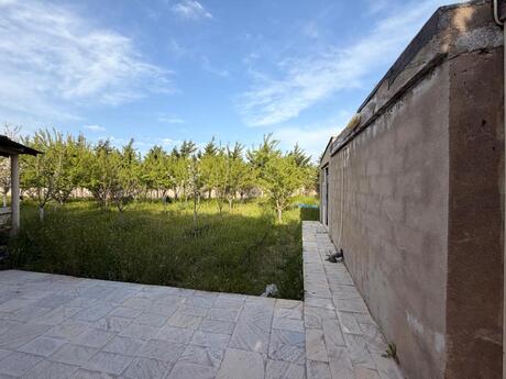 3 otaqlı həyət evi/bağ evi - Zirə q. - 165 m²