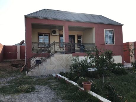 4 otaqlı həyət evi/bağ evi - Şağan q. - 240 m²