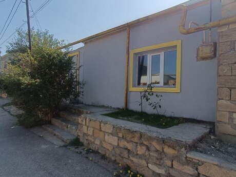 2 otaqlı həyət evi/bağ evi - Binəqədi q. - 60 m²