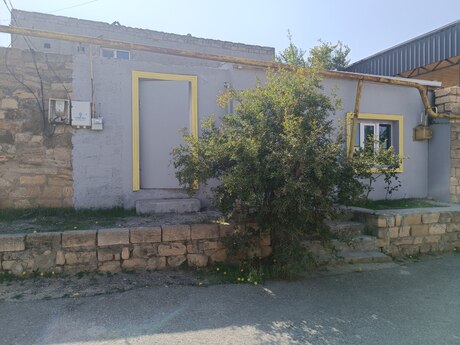 2 otaqlı həyət evi/bağ evi - Binəqədi q. - 60 m²