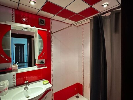 Elan №6067706 - Bakı, Şah İsmayıl Xətai m., 2 otaqlı, 93 m², 10/17 mərtəbə