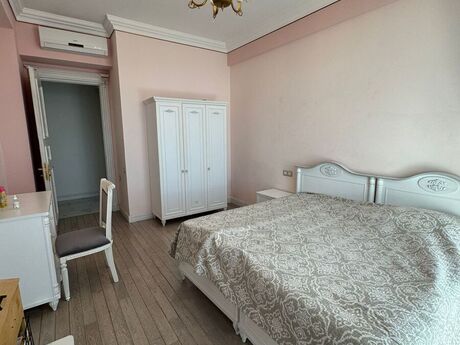 4 otaqlı yeni tikili - Yasamal r. - 200 m²