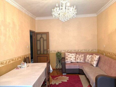 4 otaqlı köhnə tikili - Nərimanov r. - 120 m²