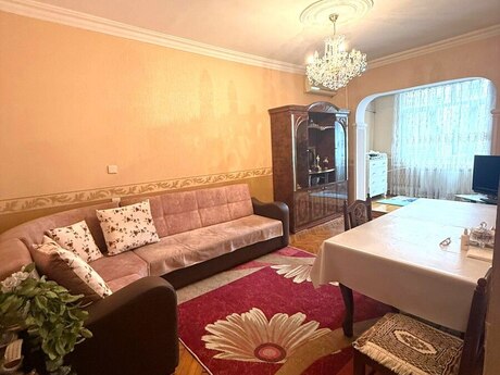 Elan №6067764 - Bakı, Nərimanov r., 4 otaqlı, 120 m², 2/9 mərtəbə