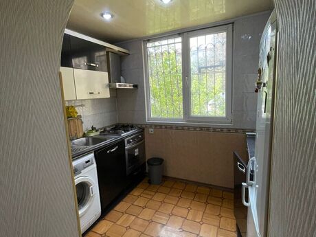 3 otaqlı köhnə tikili - İçəri Şəhər m. - 90 m²