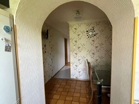 3 otaqlı köhnə tikili - İçəri Şəhər m. - 90 m²