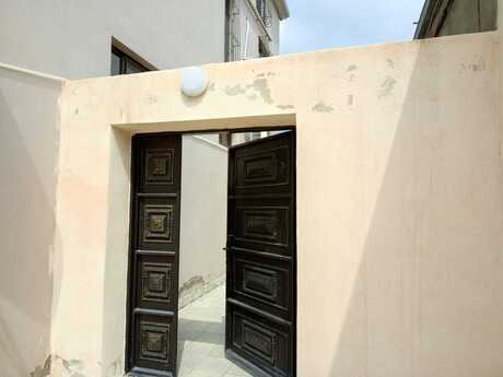 4 otaqlı həyət evi/bağ evi - Buzovna q. - 109 m²