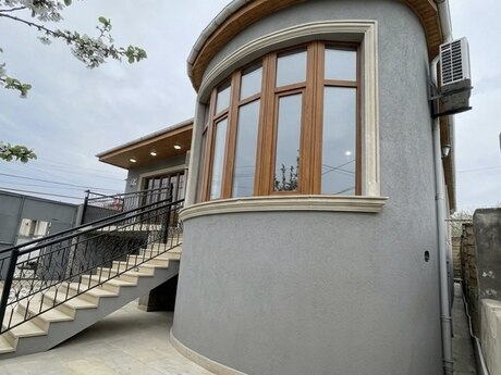 4 otaqlı həyət evi/bağ evi - Xocəsən m. - 130 m²