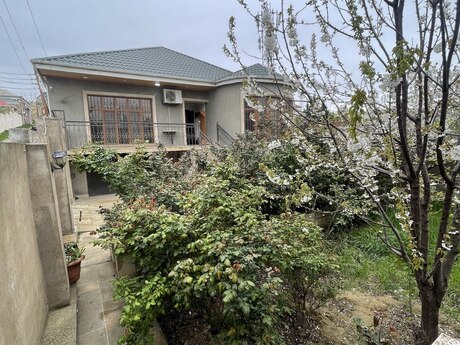 4 otaqlı həyət evi/bağ evi - Xocəsən m. - 130 m²