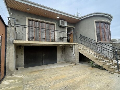 4 otaqlı həyət evi/bağ evi - Xocəsən m. - 130 m²