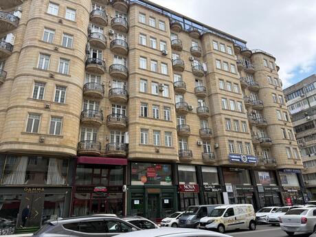4 otaqlı yeni tikili - Gənclik m. - 150 m²