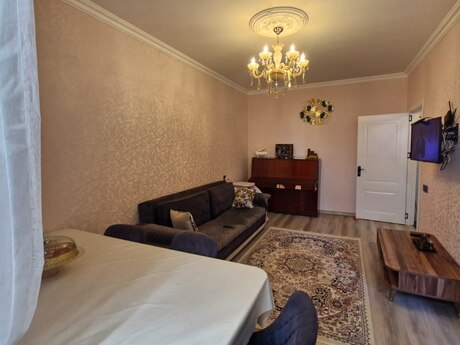 1 otaqlı köhnə tikili - Memar Əcəmi m. - 35 m²