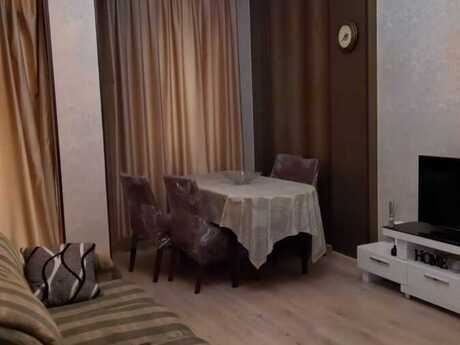 Elan №6067872 - Bakı, Səbail r., 2 otaqlı, 65 m², 4/5 mərtəbə