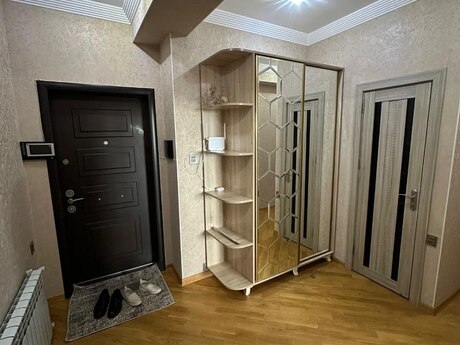 3 otaqlı yeni tikili - Bakıxanov q. - 105 m²