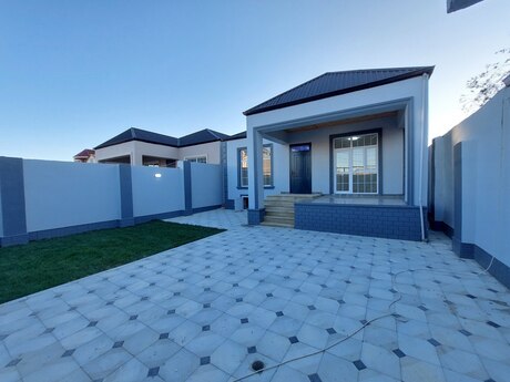 4 otaqlı həyət evi/bağ evi - Hövsan q. - 114 m²