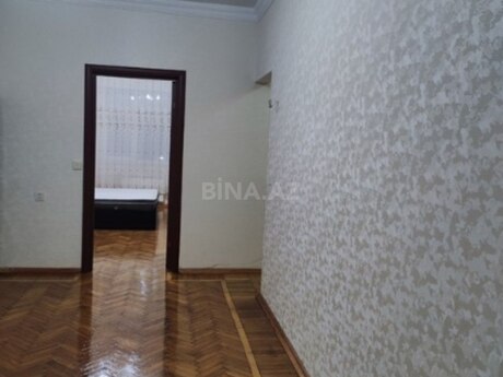 2 otaqlı köhnə tikili - Binəqədi r. - 60 m²