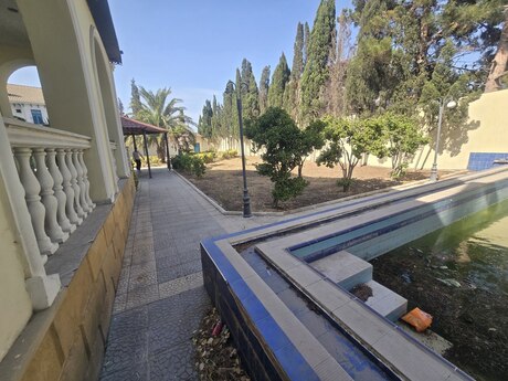 5 otaqlı həyət evi/bağ evi - Mərdəkan q. - 230 m²