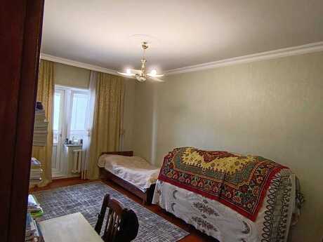 4 otaqlı köhnə tikili - Azadlıq Prospekti m. - 87 m²